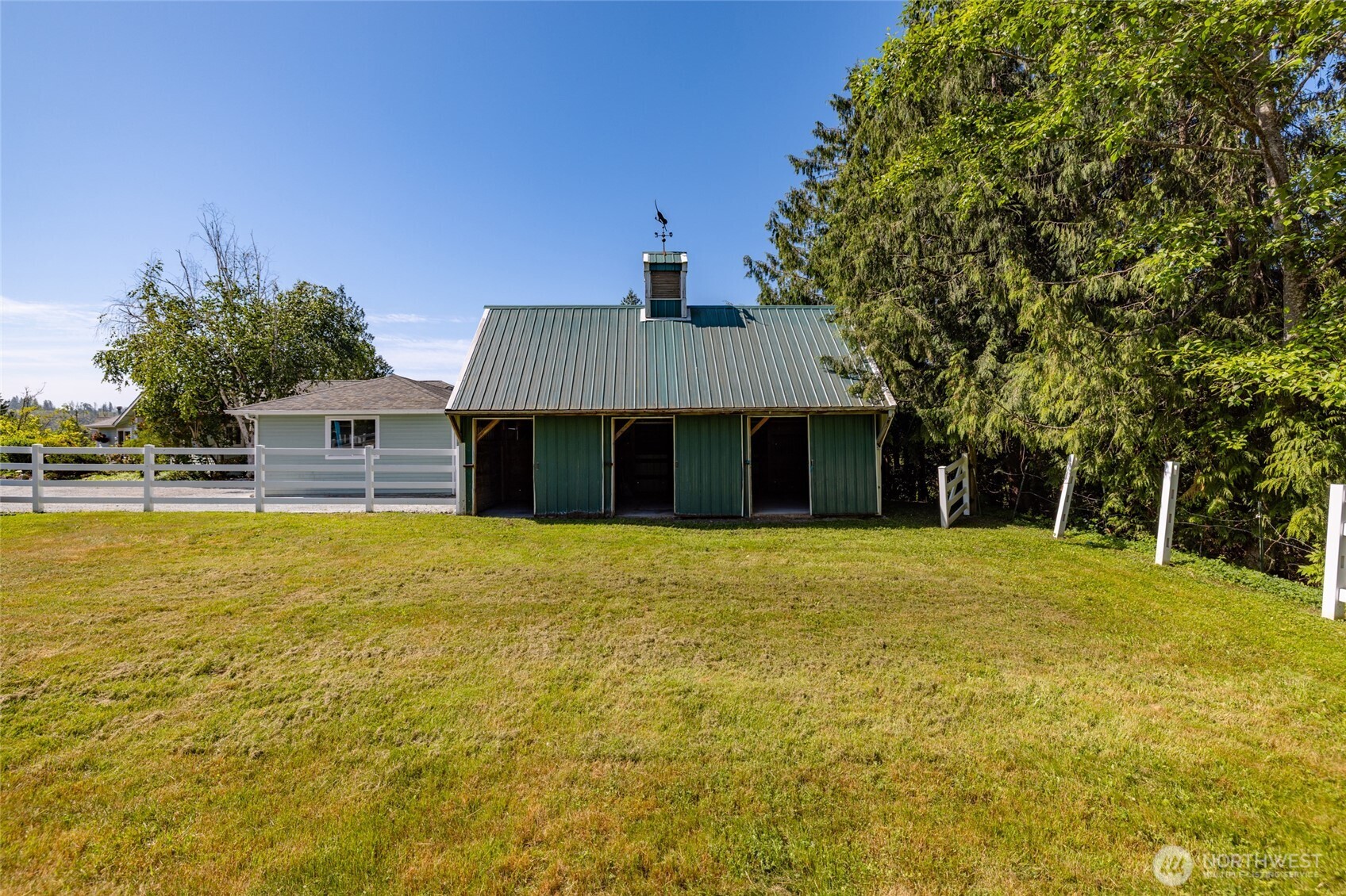 property viewer photo 30