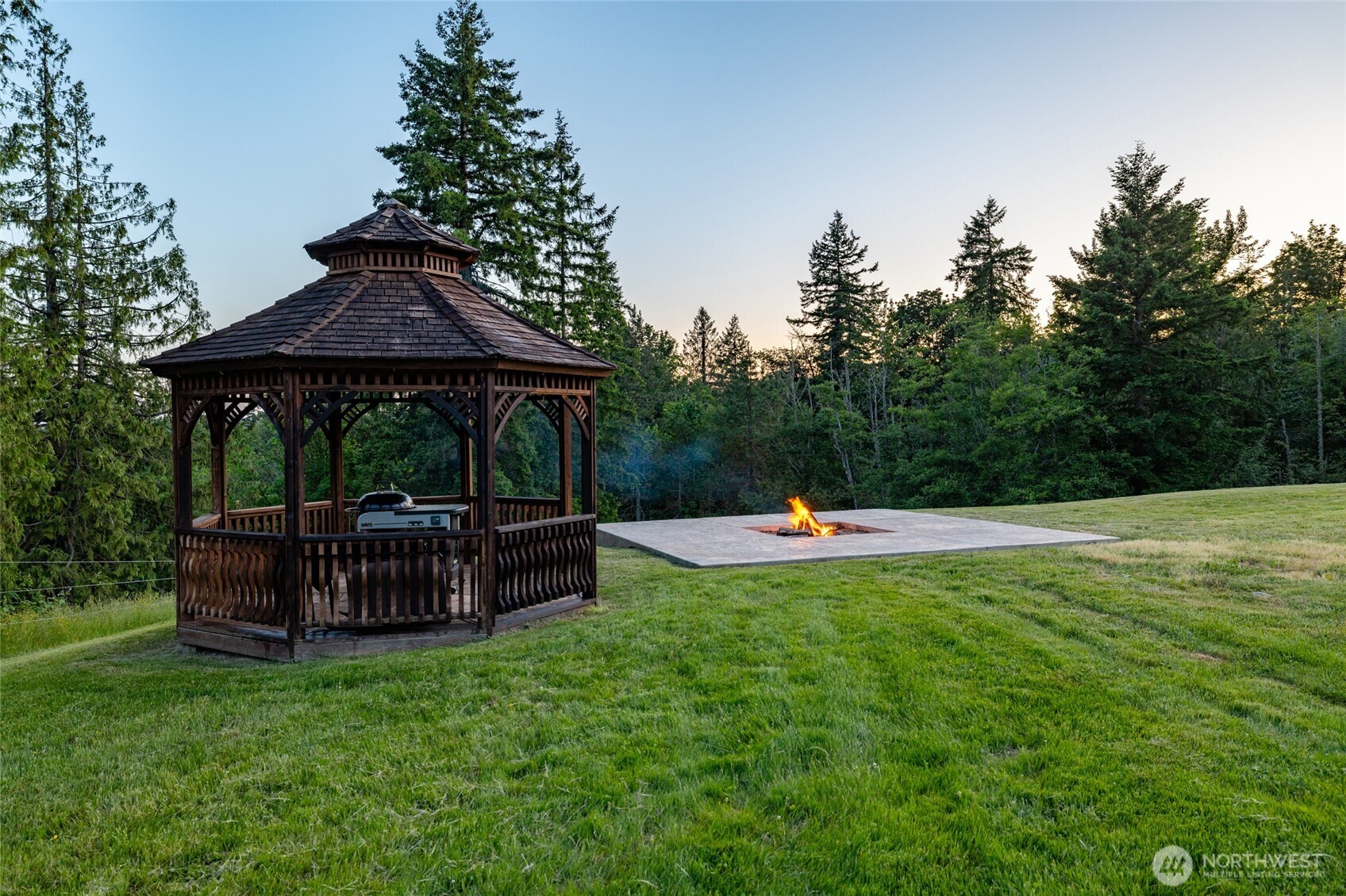 property viewer photo 36