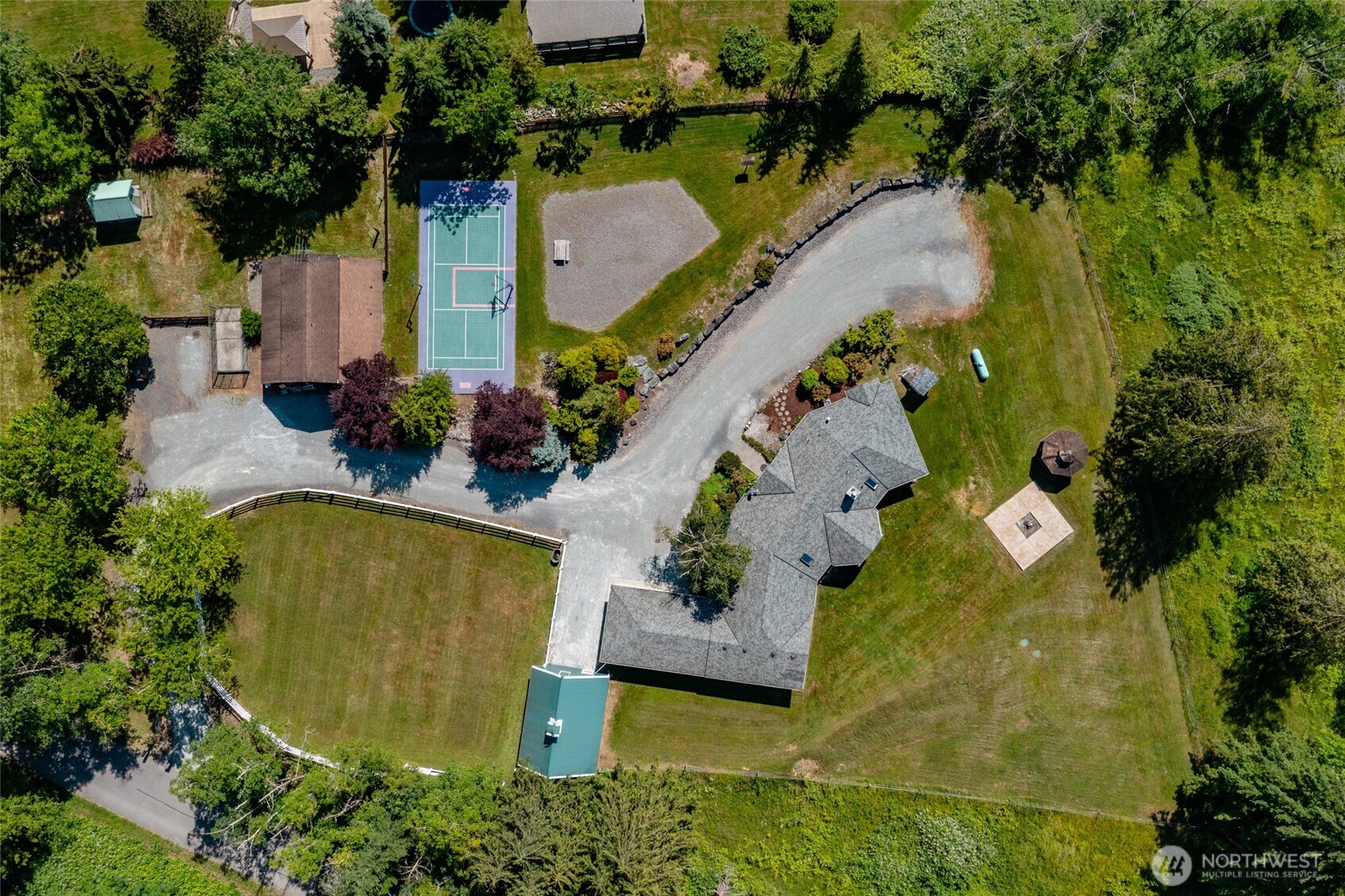 property viewer photo 38