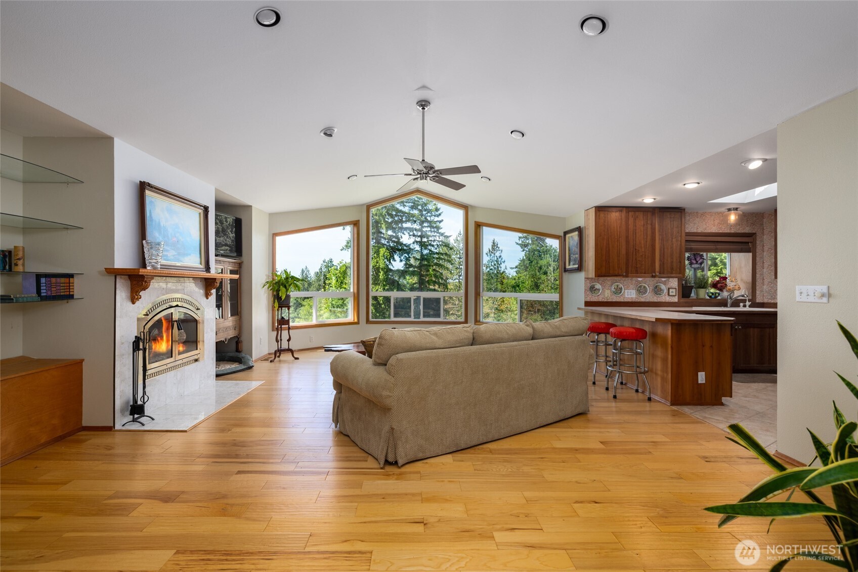 property viewer photo 4