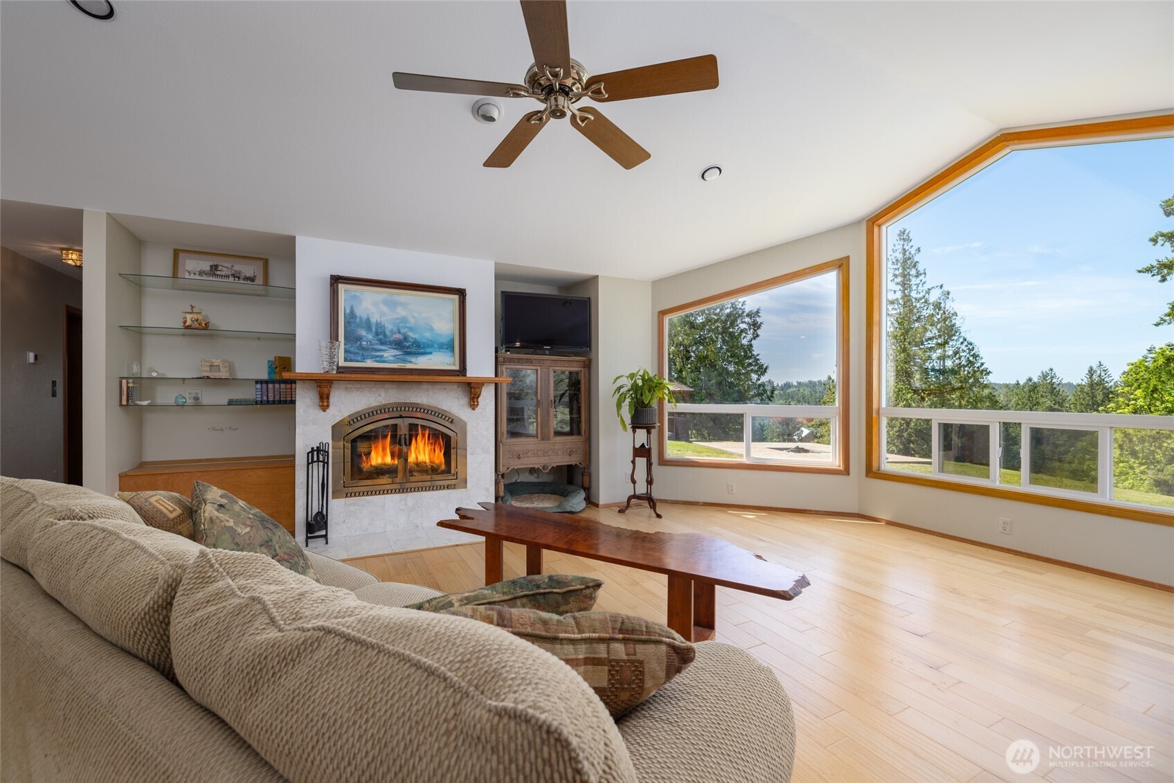 property viewer photo 5