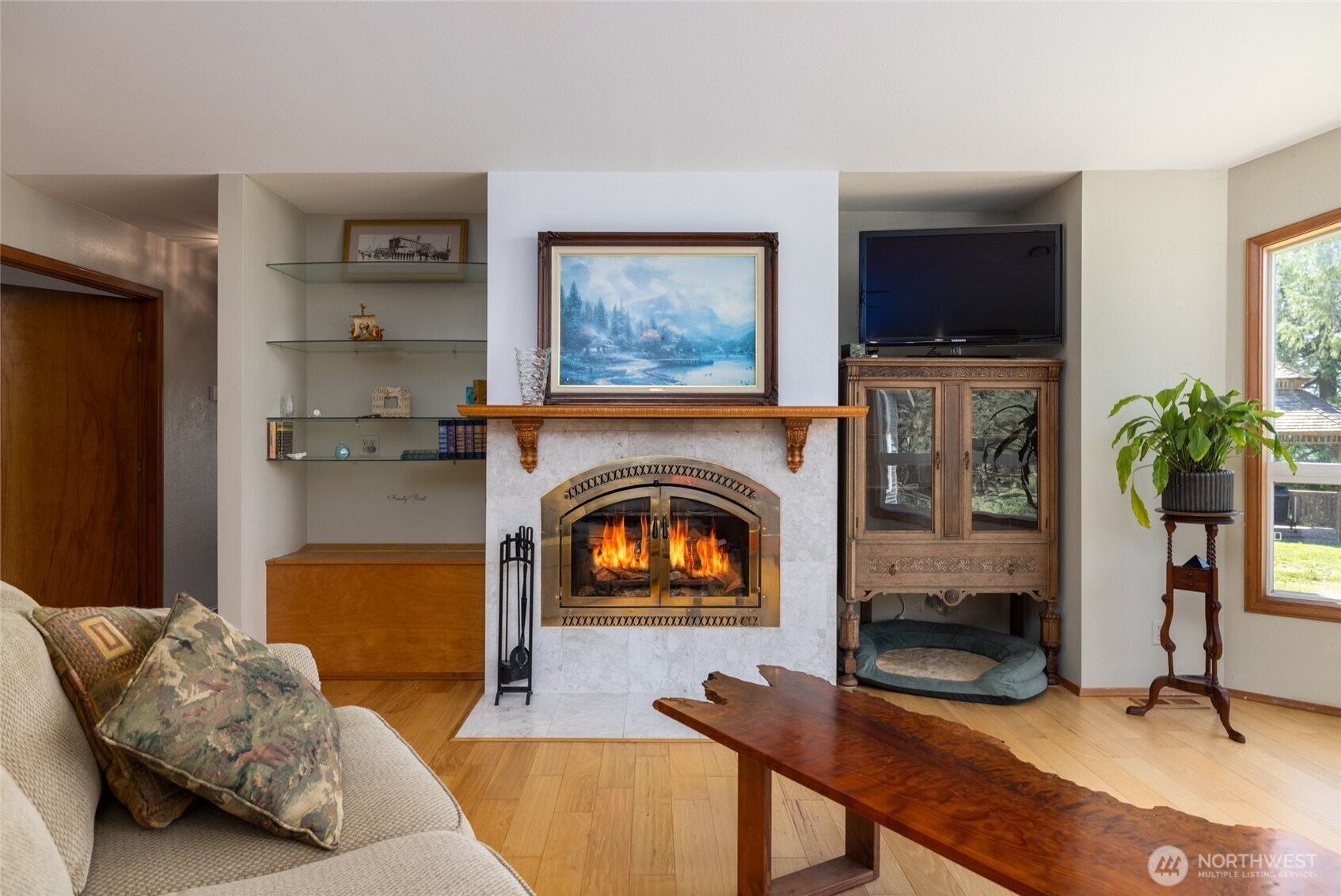 property viewer photo 7