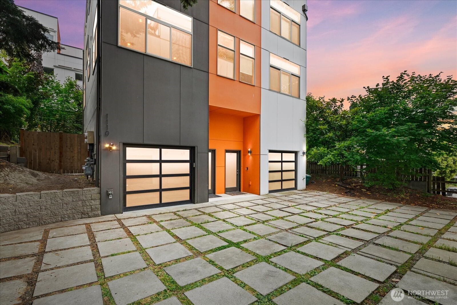 property viewer photo 1