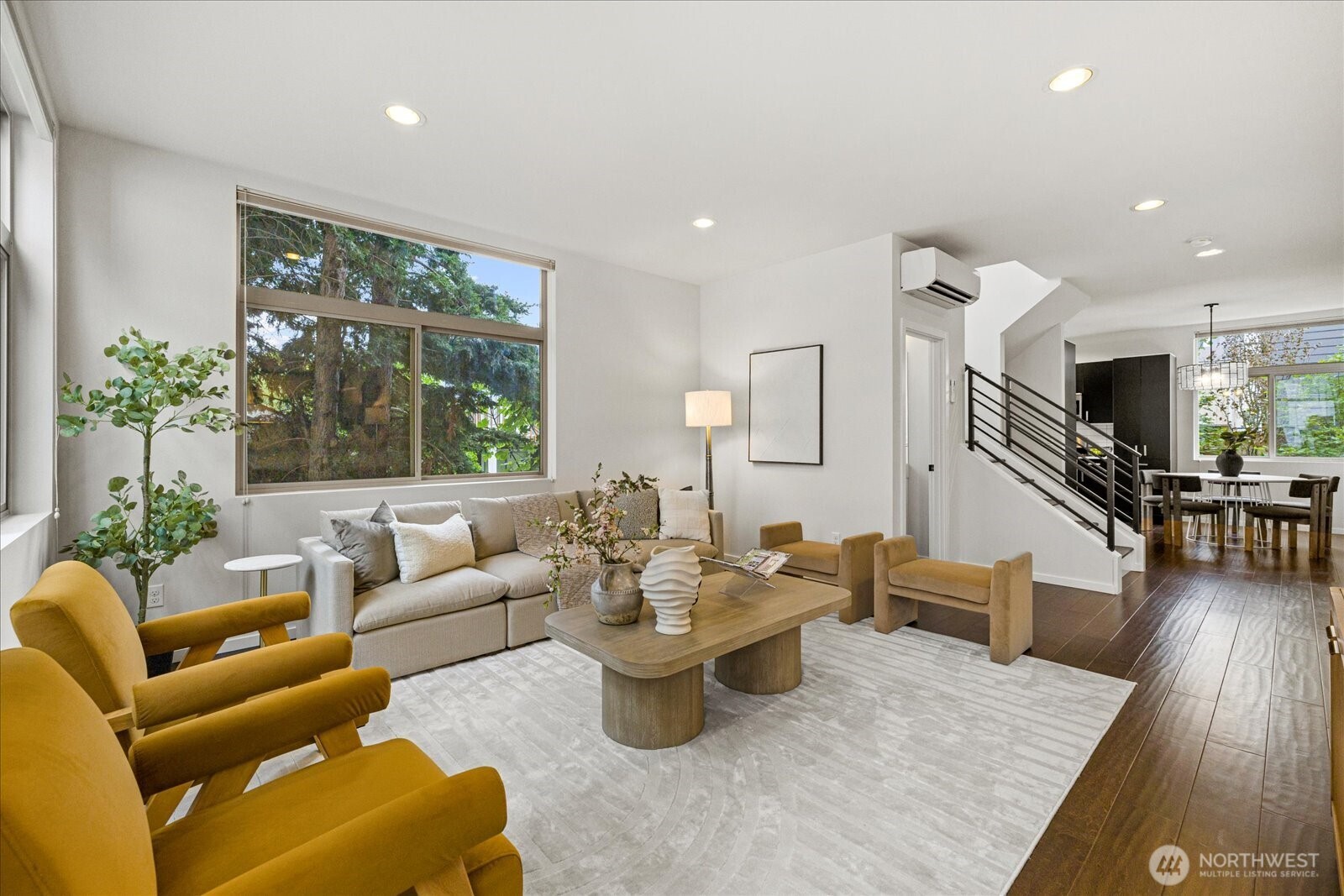 property viewer photo 13