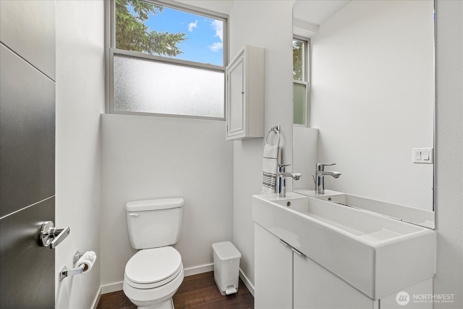 property viewer photo 14