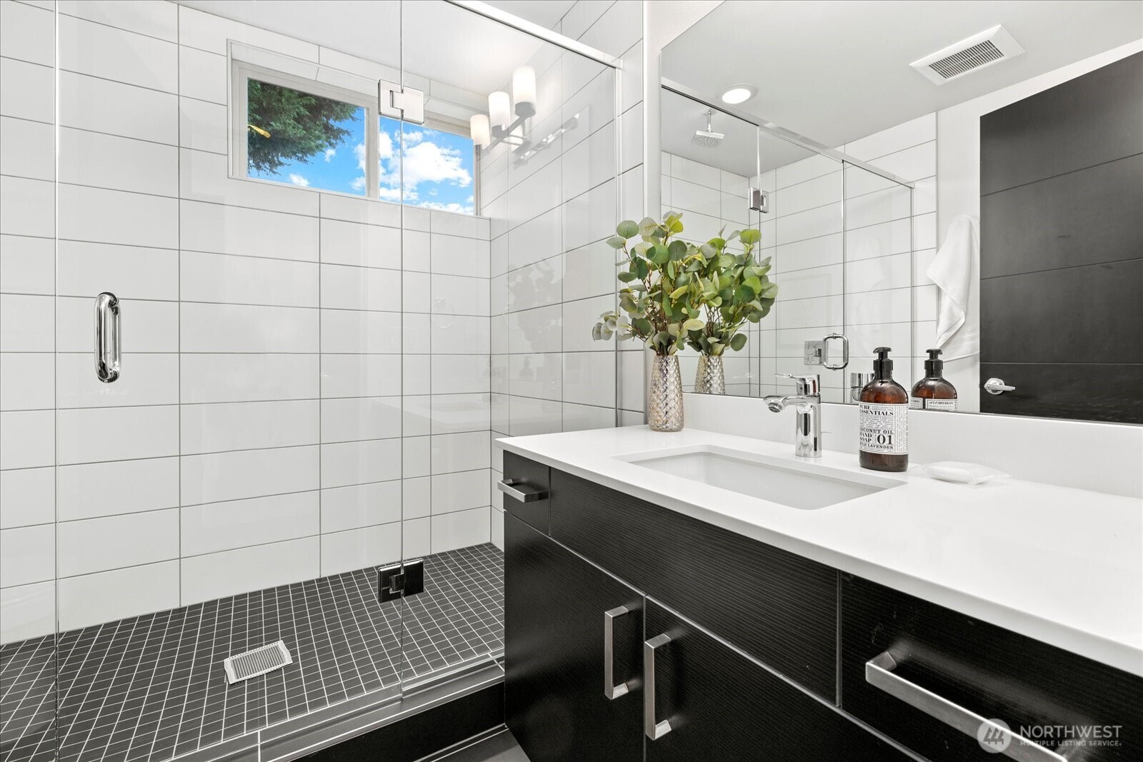property viewer photo 21