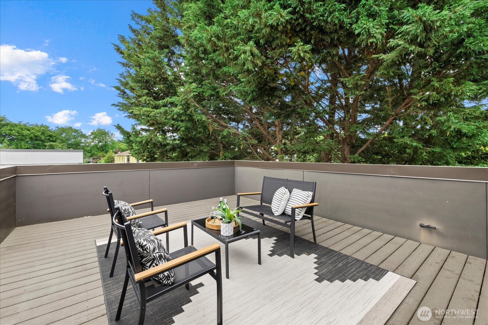 property viewer photo 26