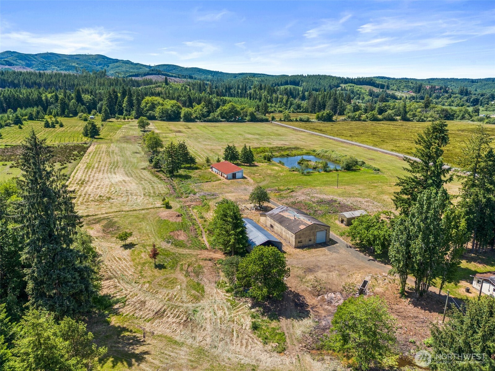 main property photo 8