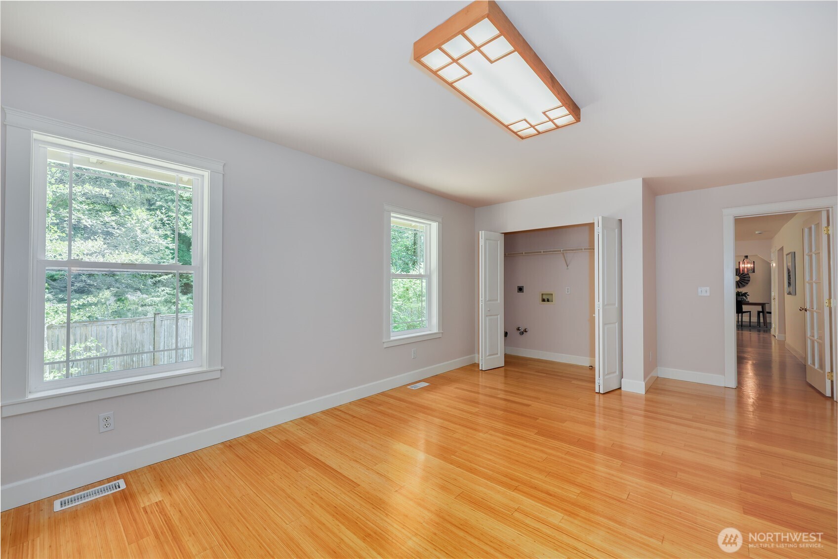 property viewer photo 21