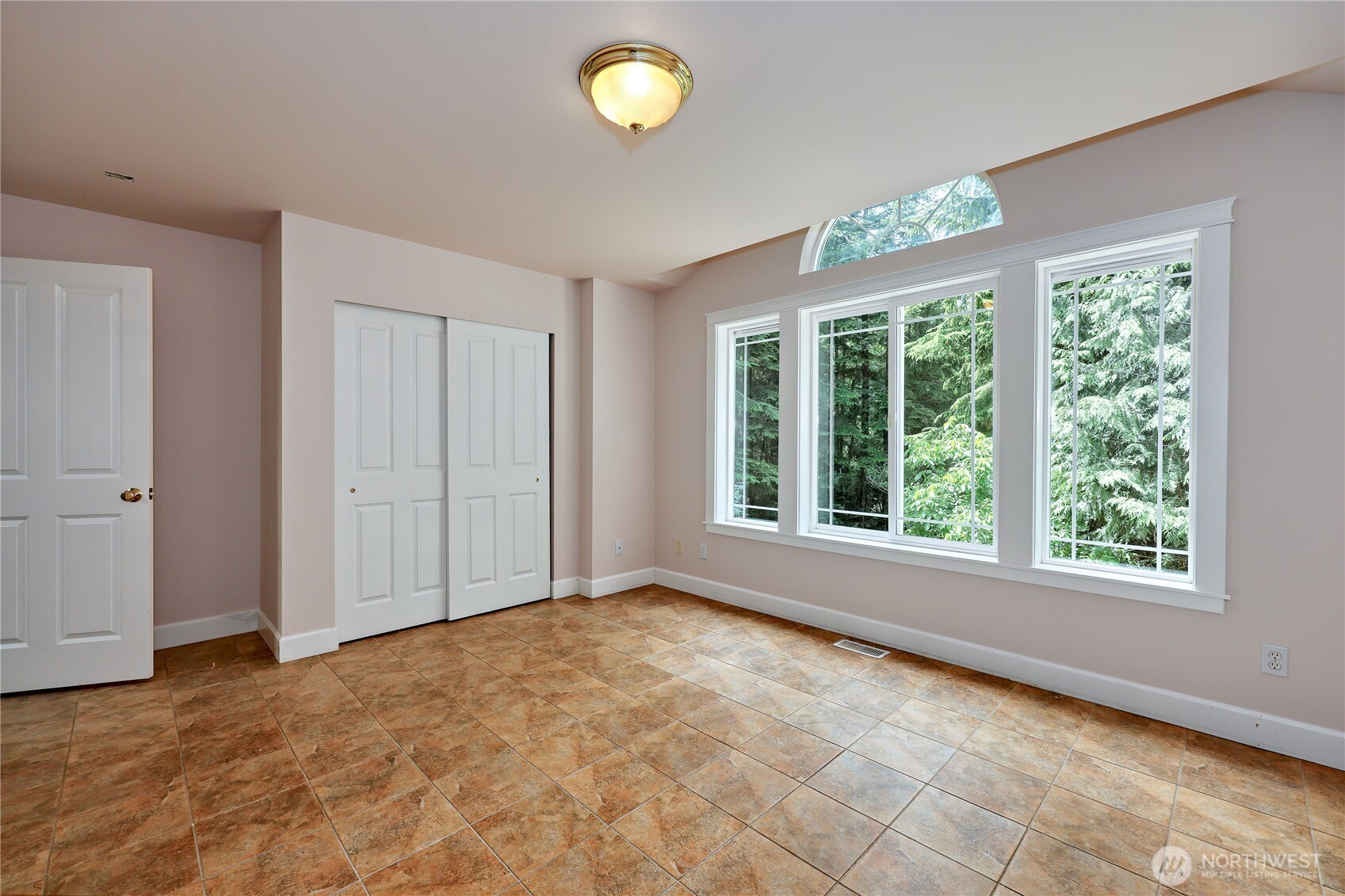 property viewer photo 29