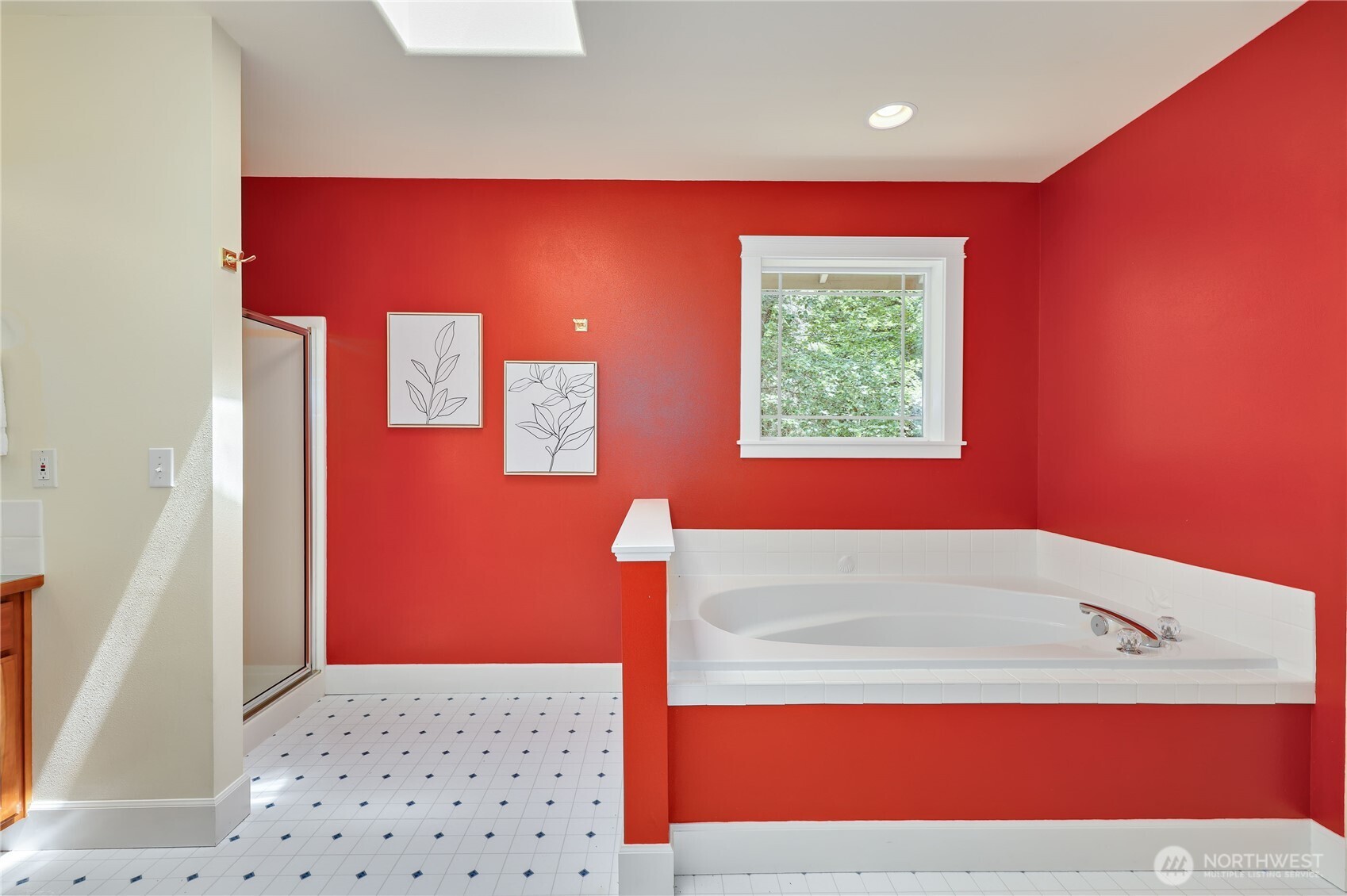 property viewer photo 36
