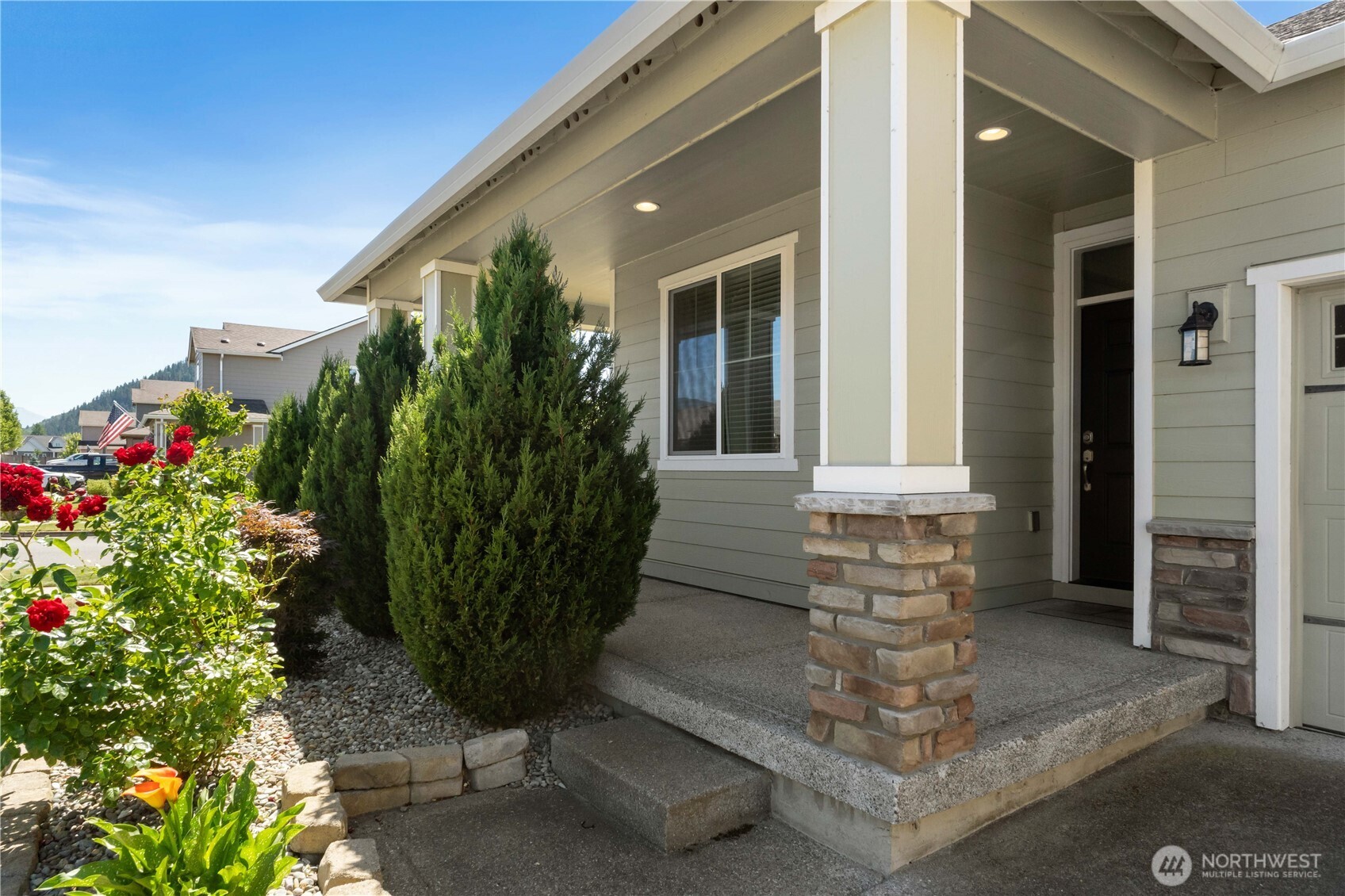 property viewer photo 3