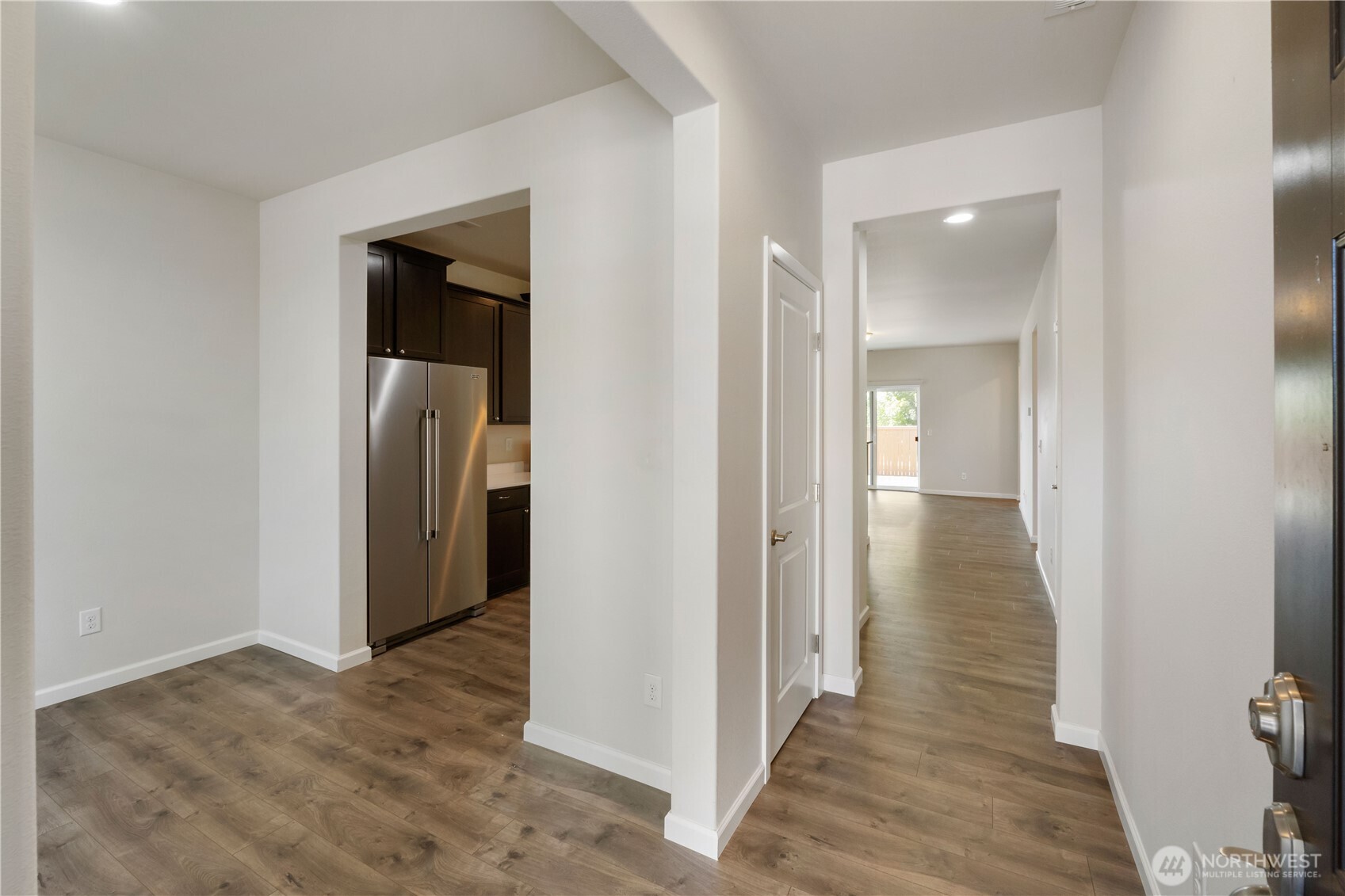 property viewer photo 4