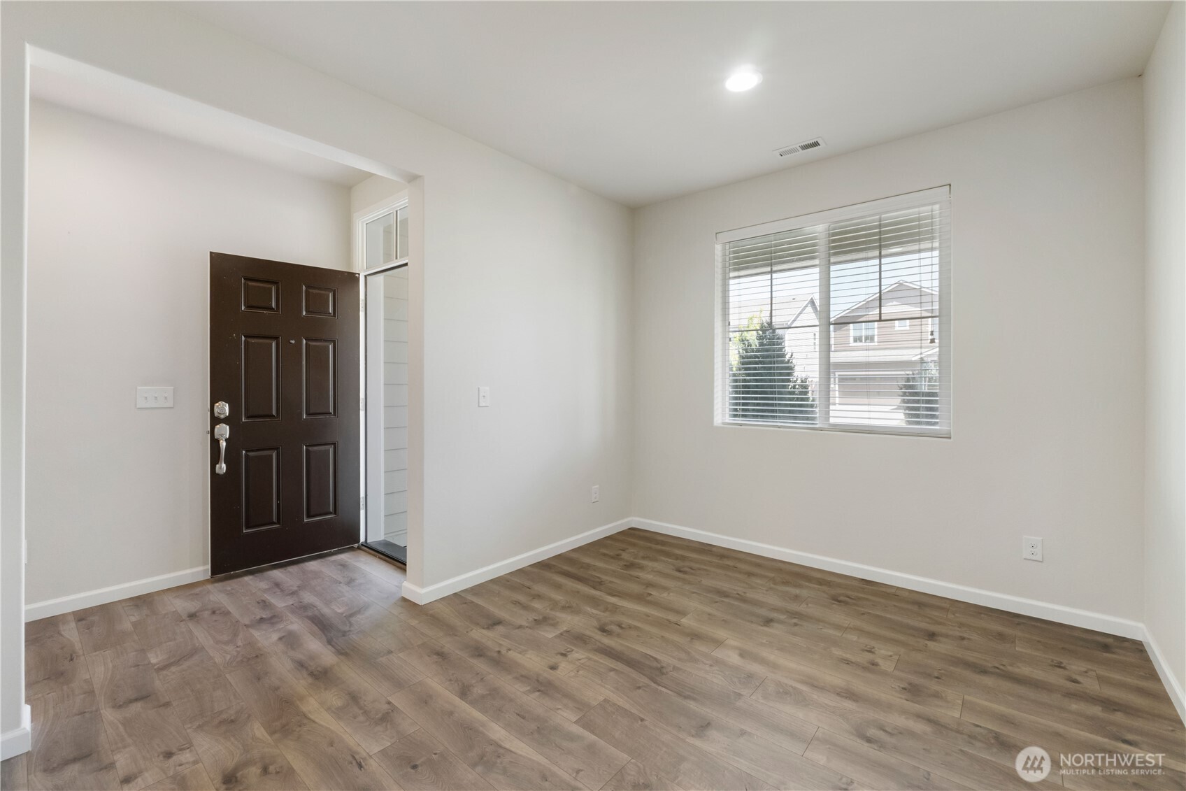 property viewer photo 5