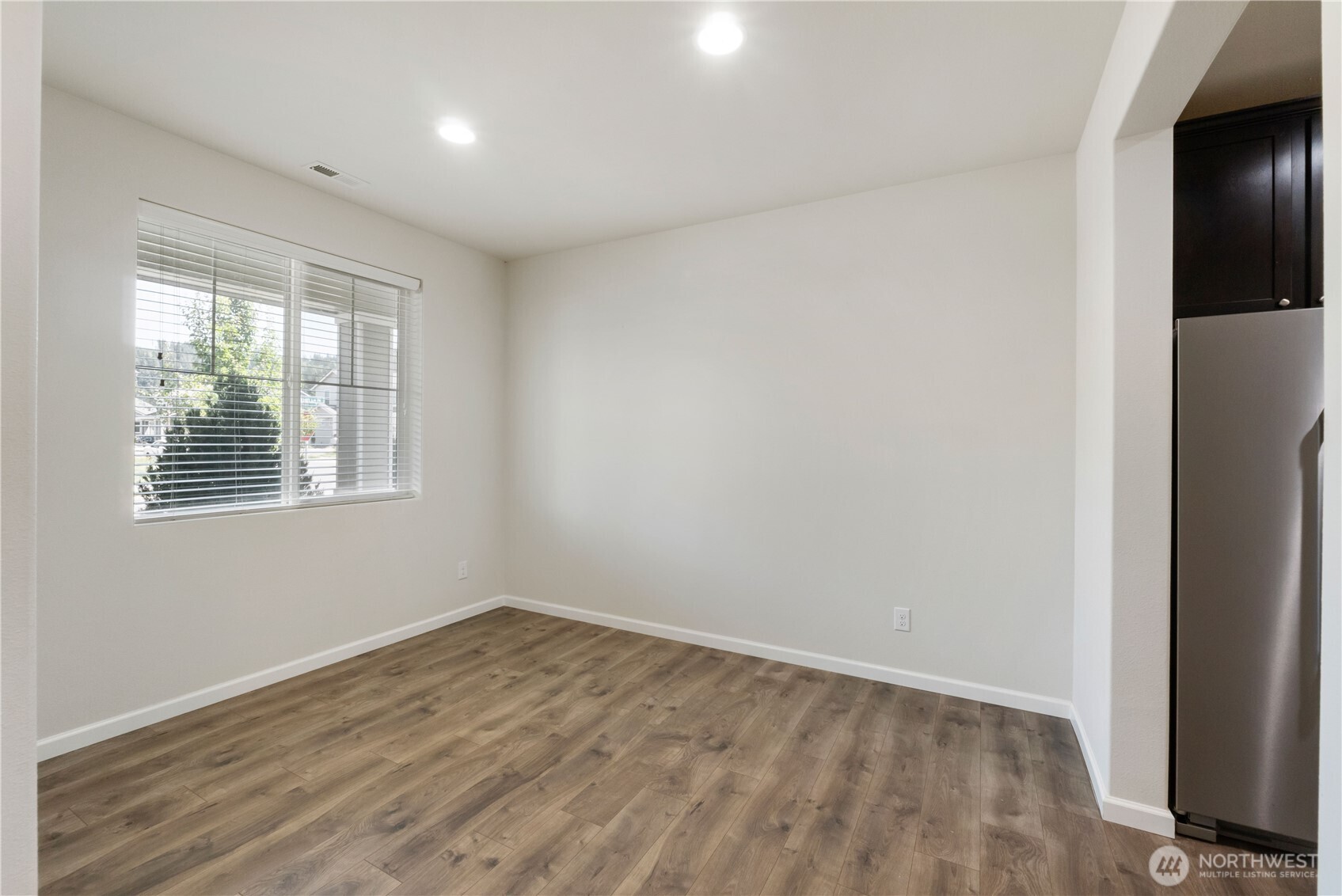 property viewer photo 6