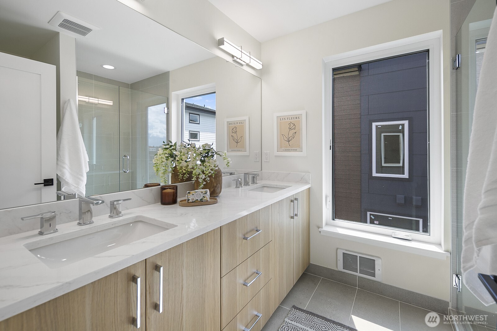 property viewer photo 21