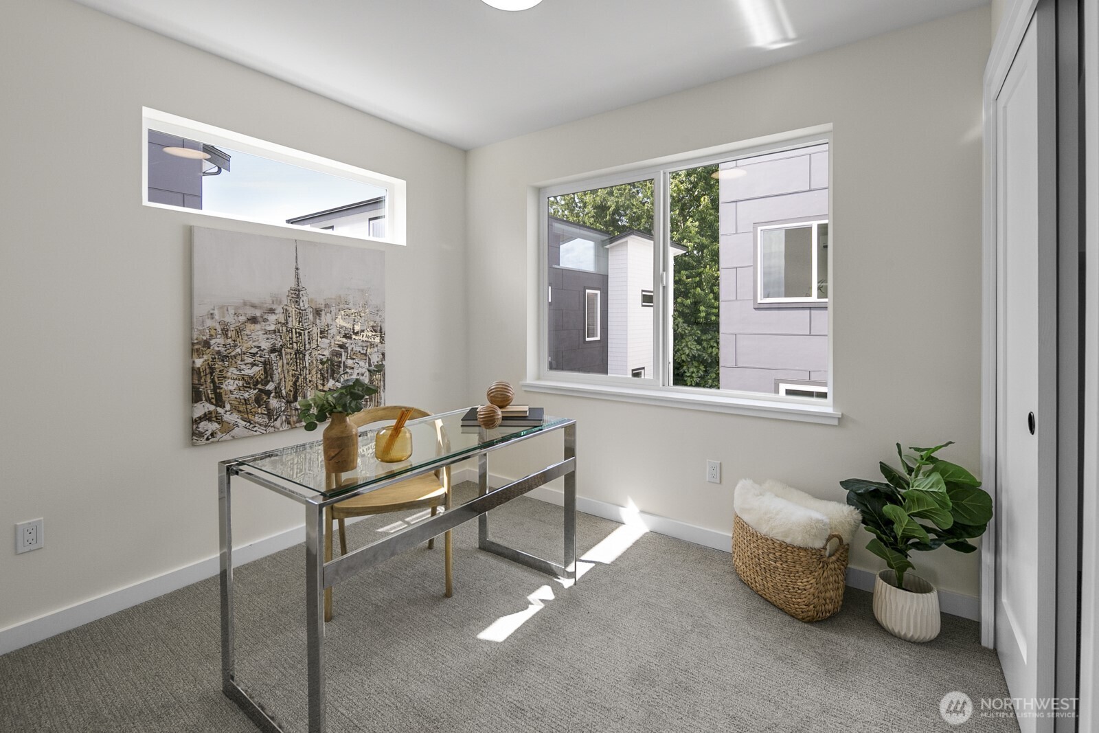 property viewer photo 25