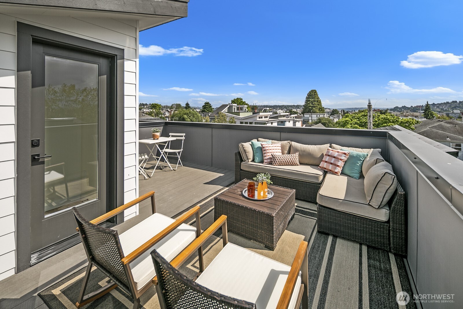 property viewer photo 27