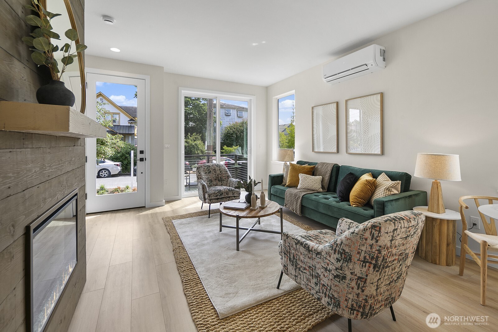 property viewer photo 5