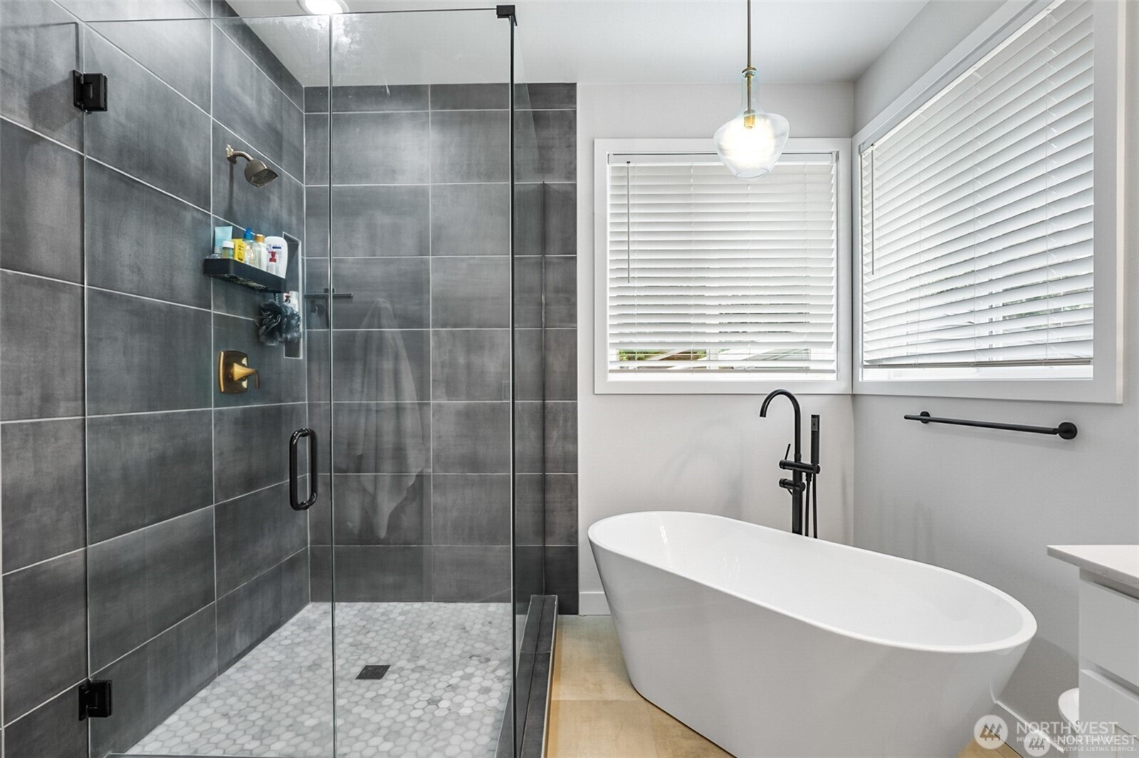 property viewer photo 12