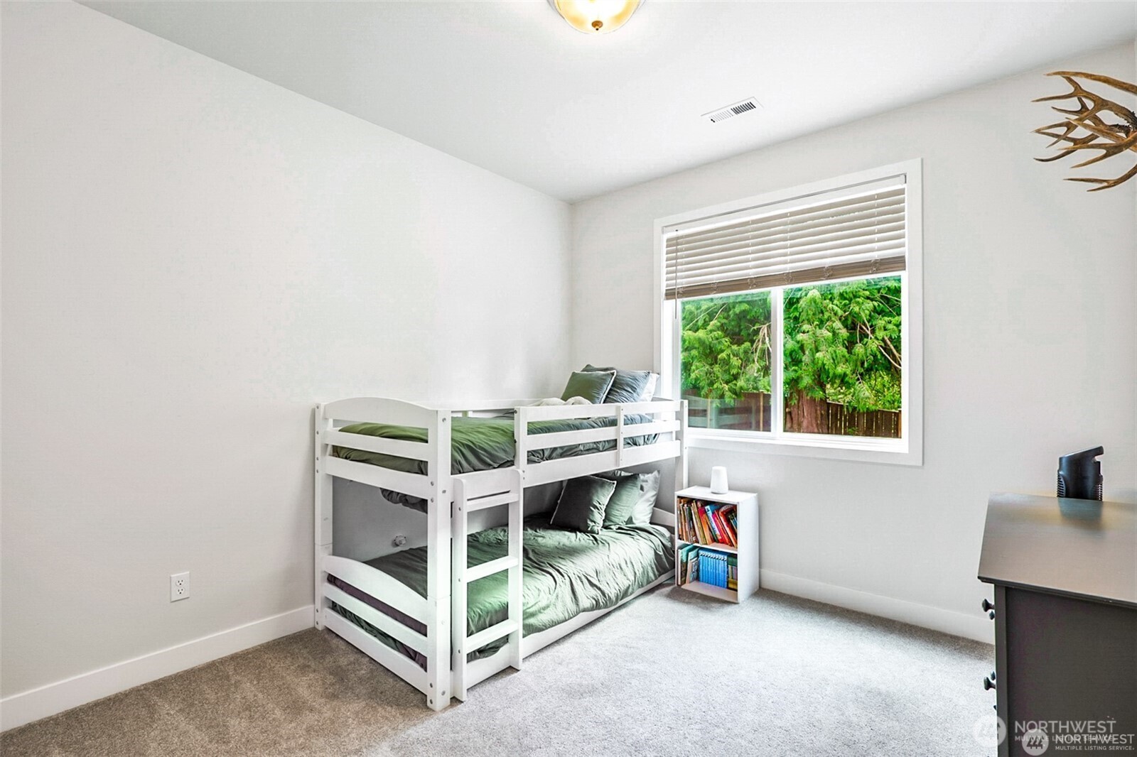 property viewer photo 14