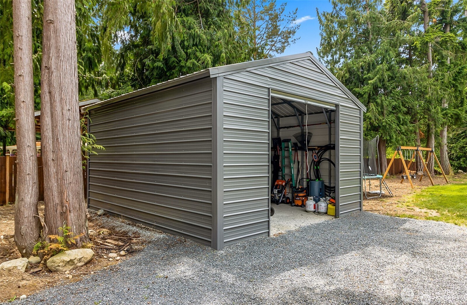 property viewer photo 24
