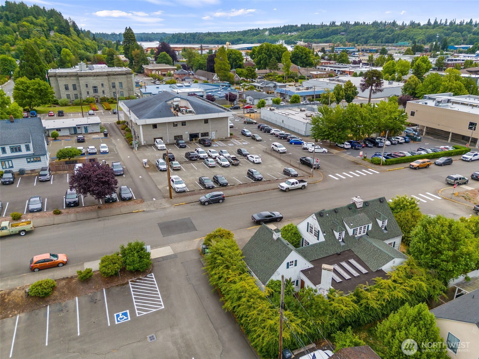main property photo 37