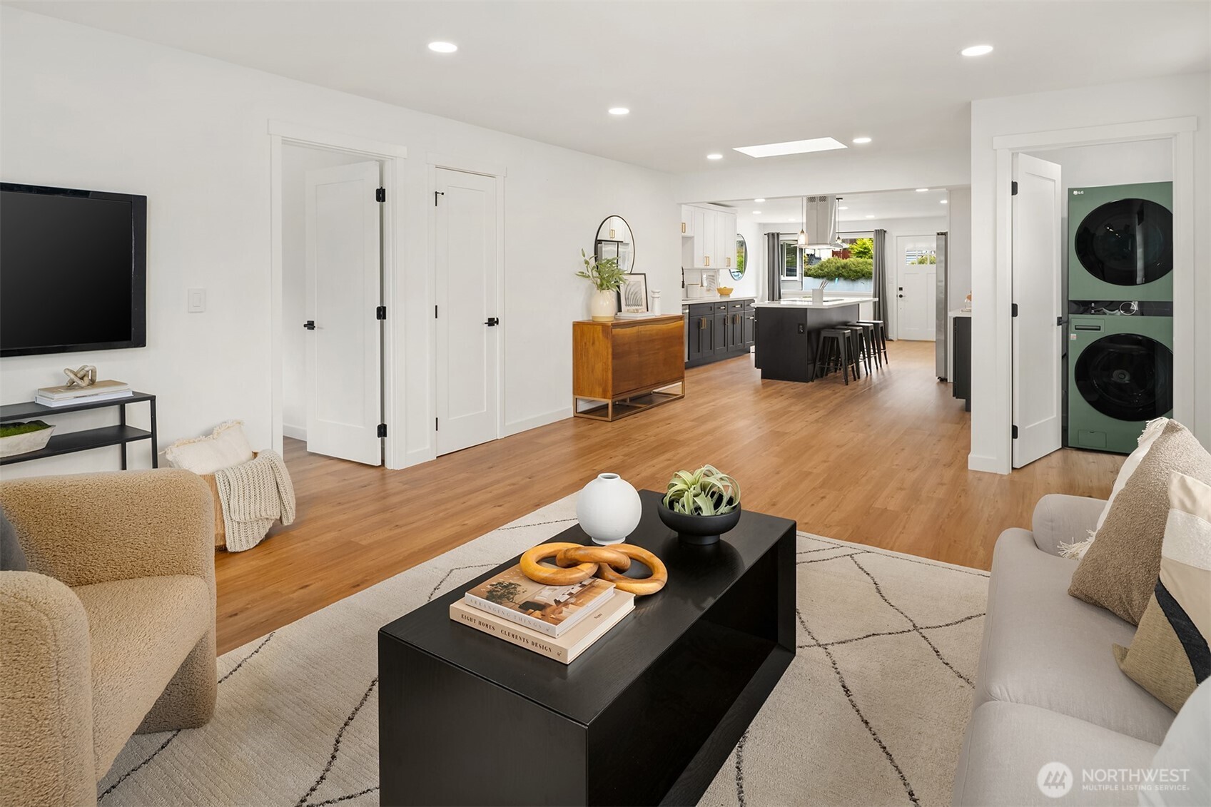 property viewer photo 12