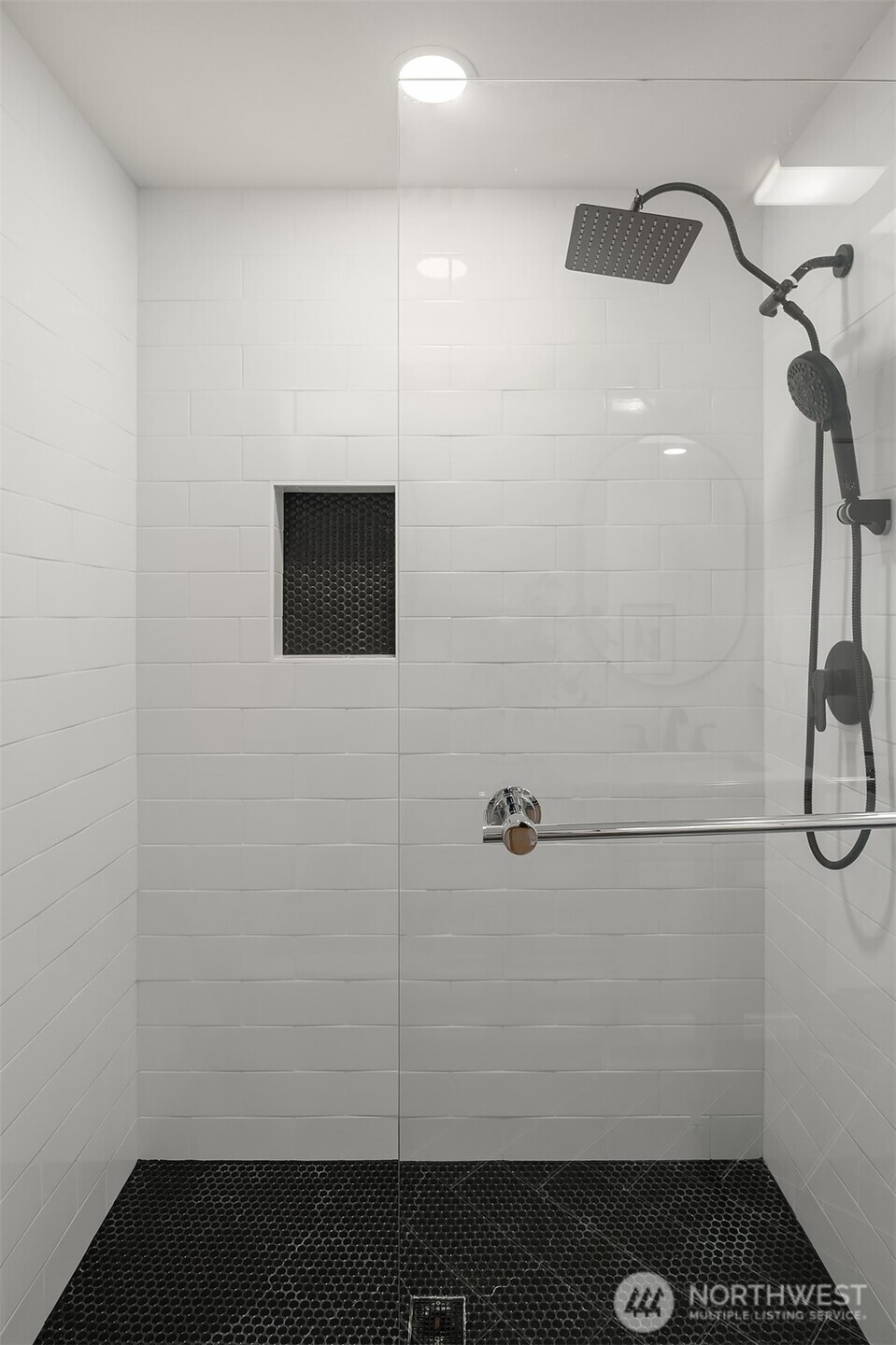 property viewer photo 17