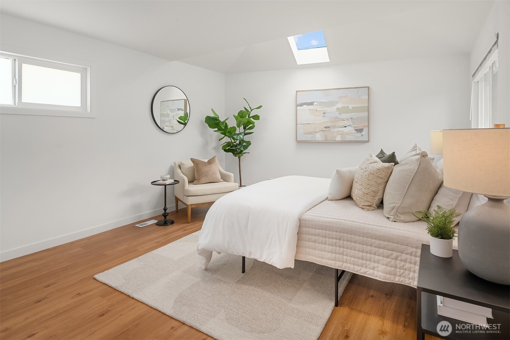 property viewer photo 18
