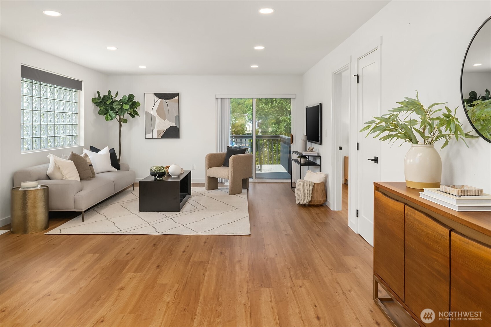property viewer photo 4