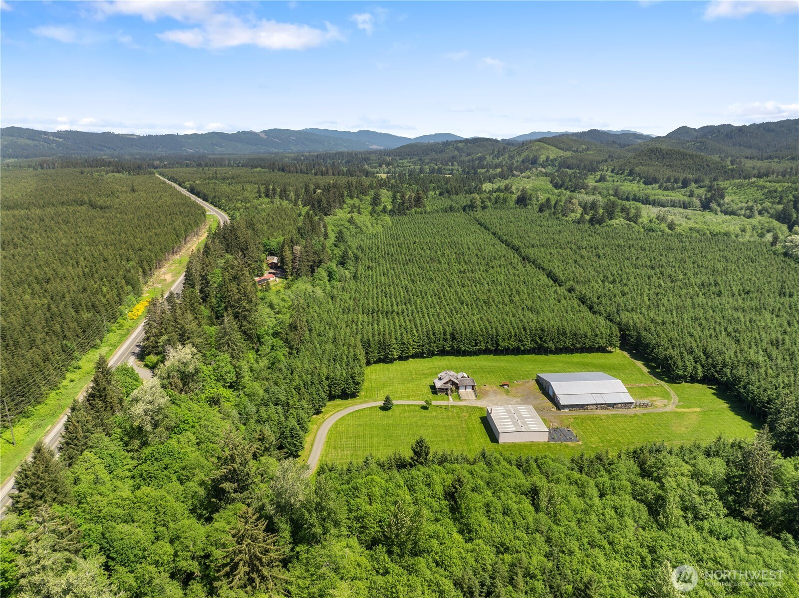 main property photo 8