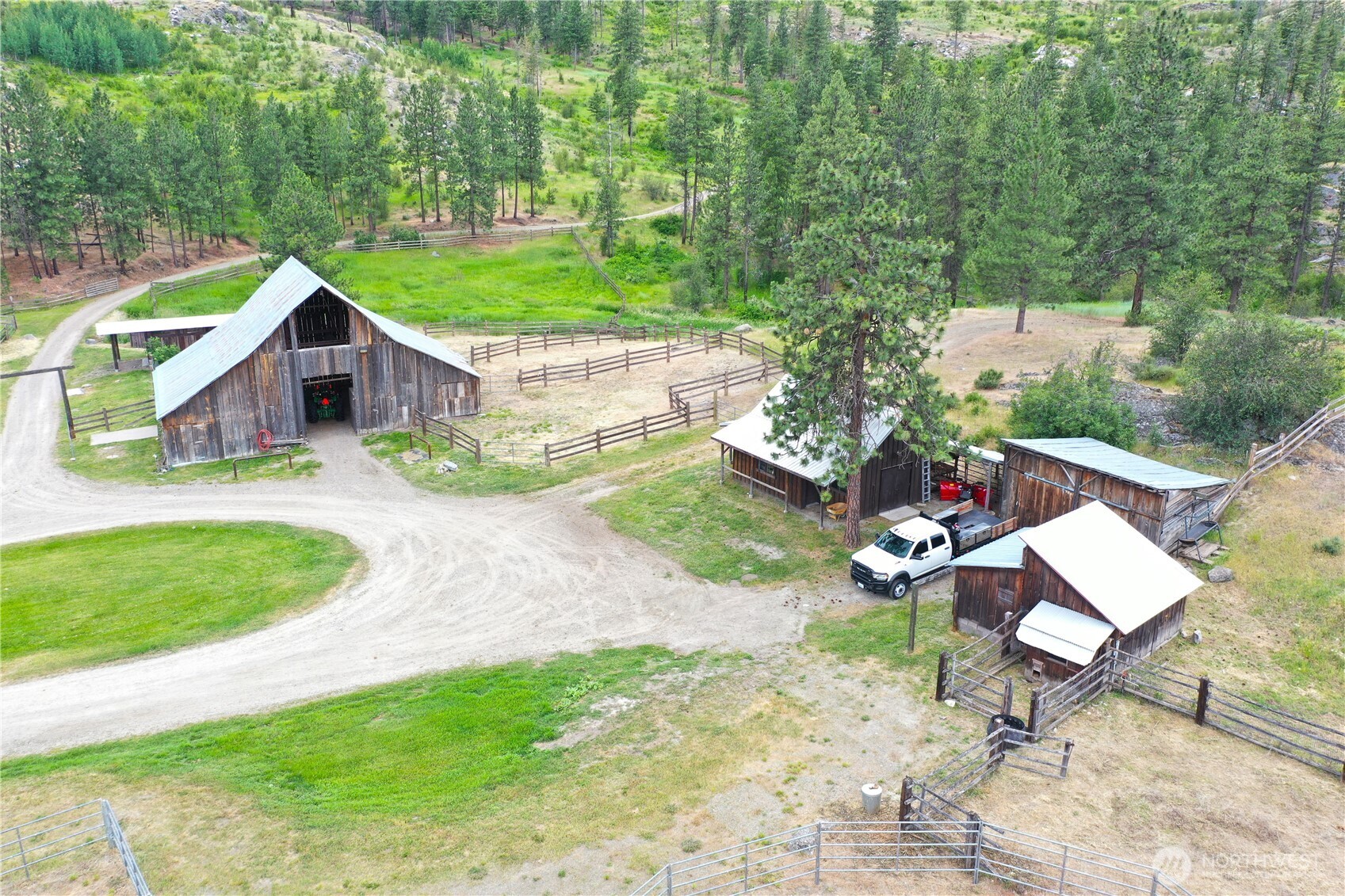 main property photo 34