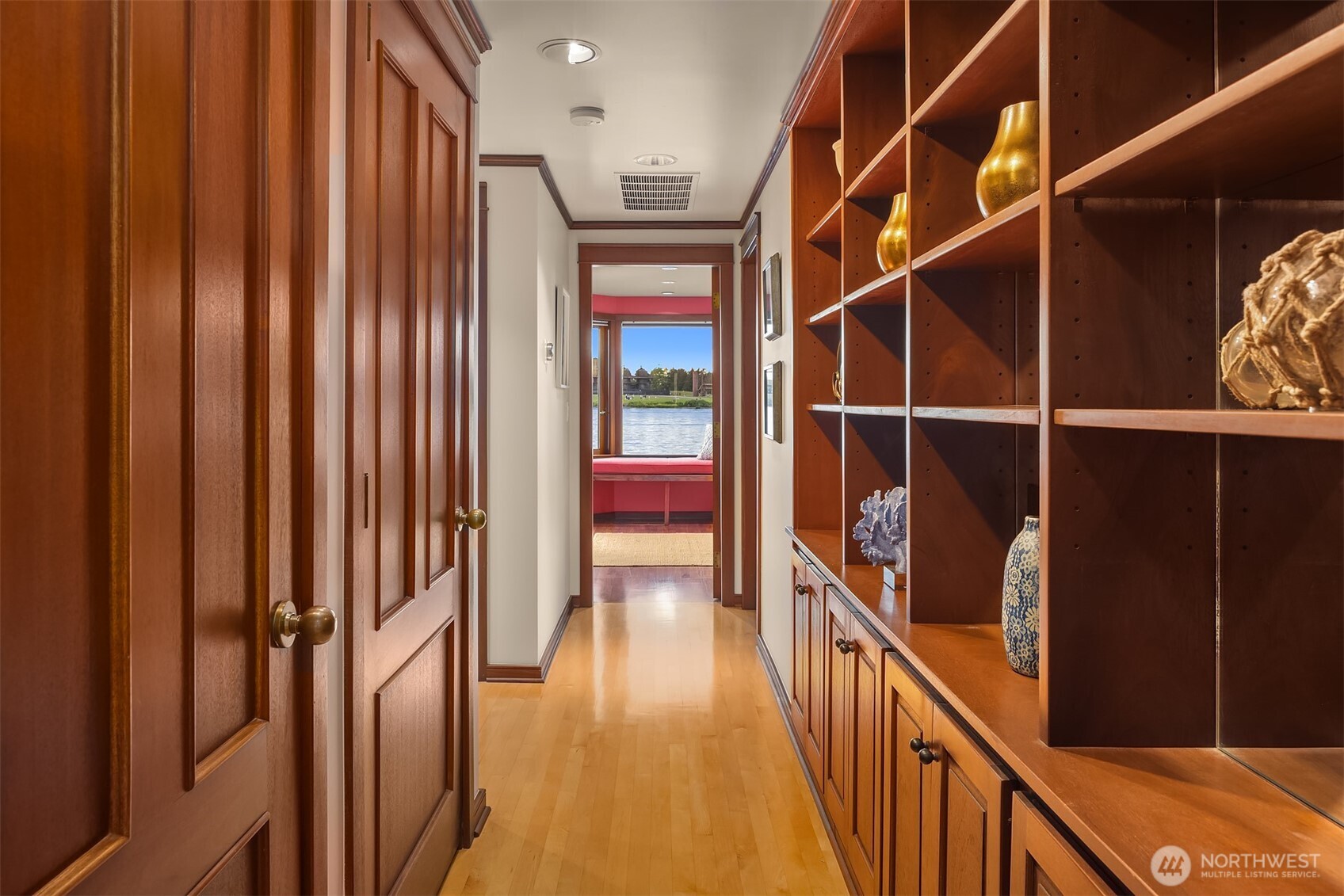 property viewer photo 13