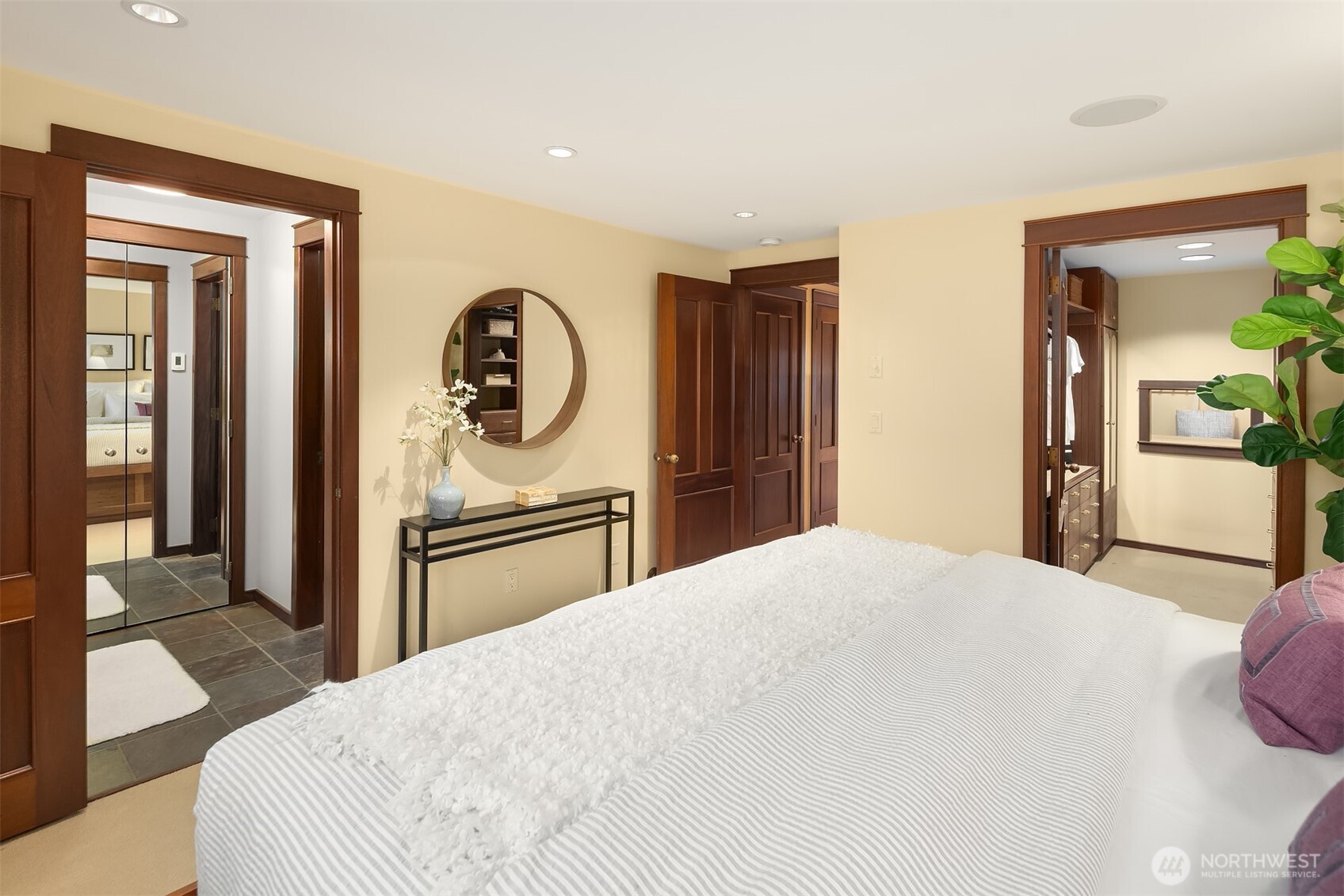 property viewer photo 15