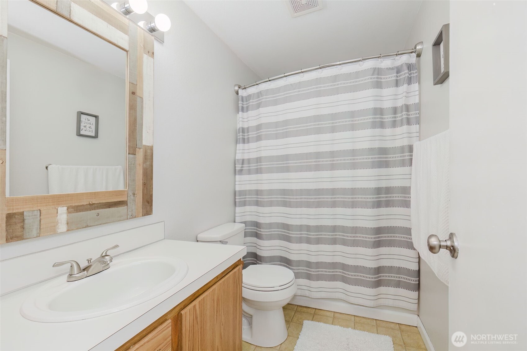 property viewer photo 18