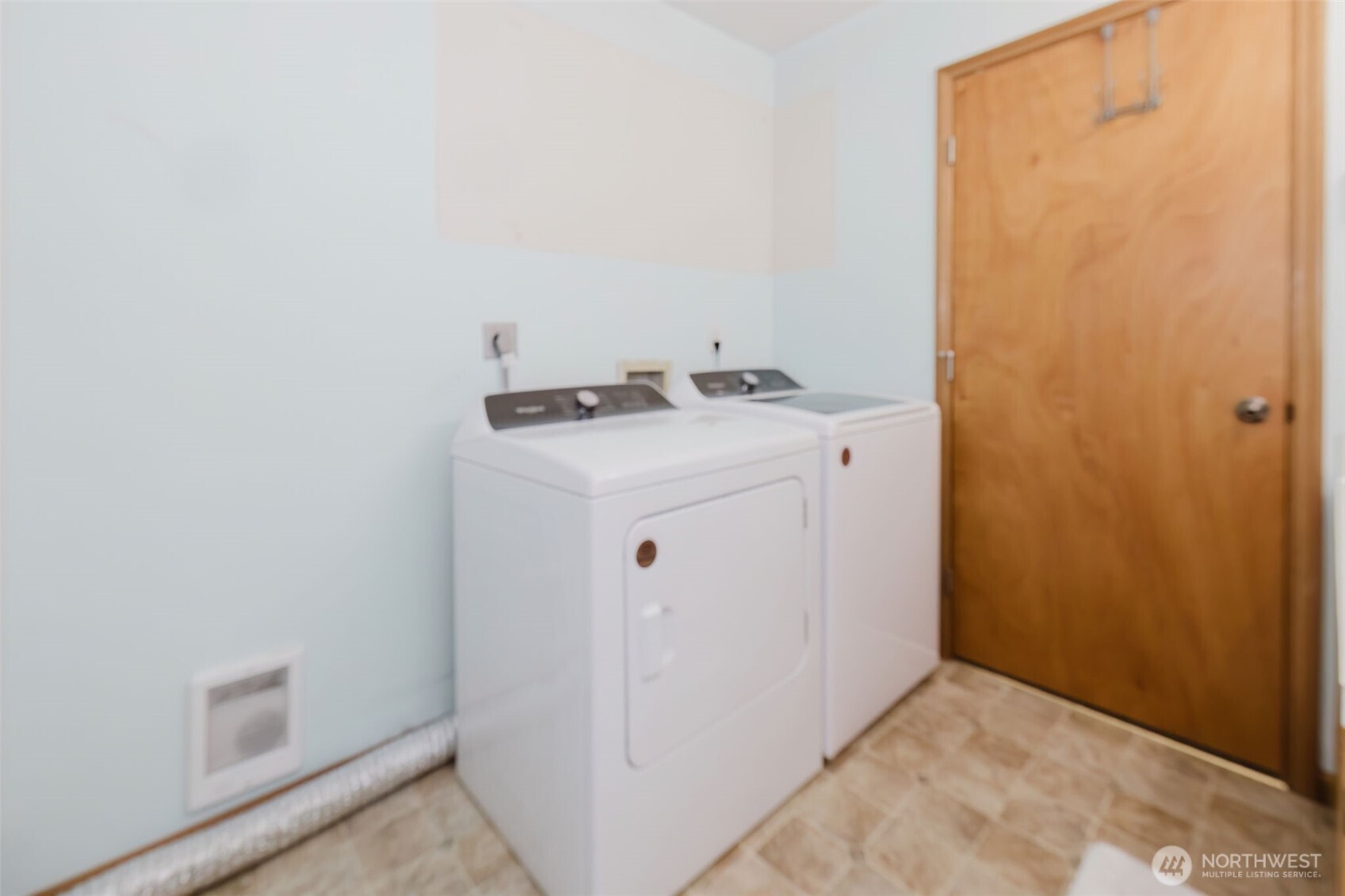 property viewer photo 26