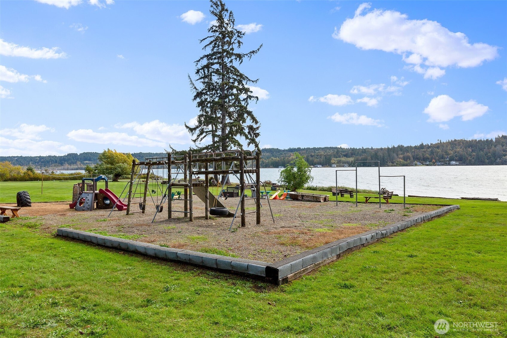 property viewer photo 37