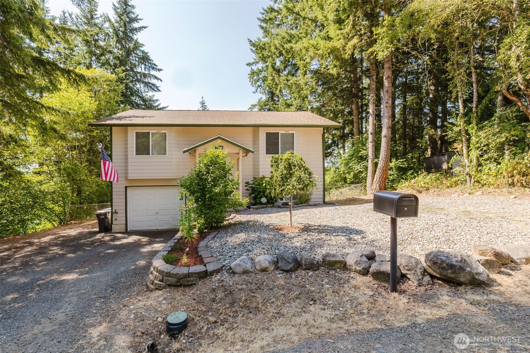 property viewer photo 4
