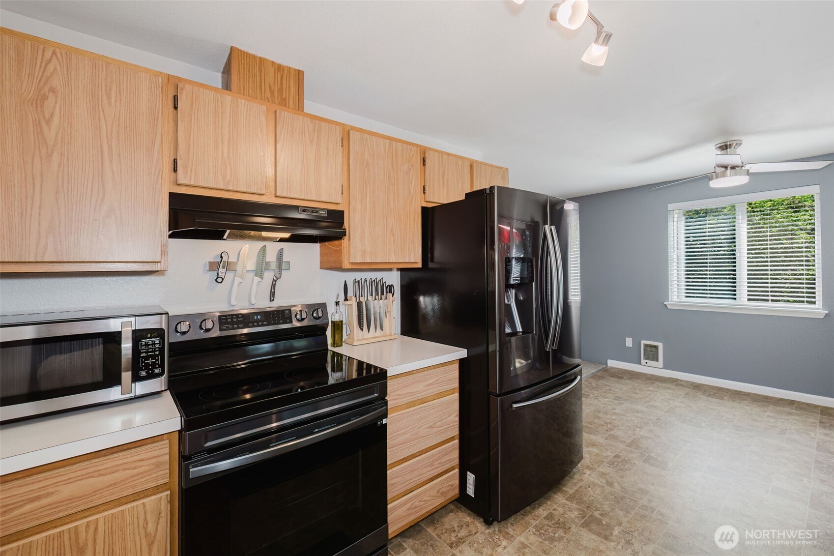 property viewer photo 5