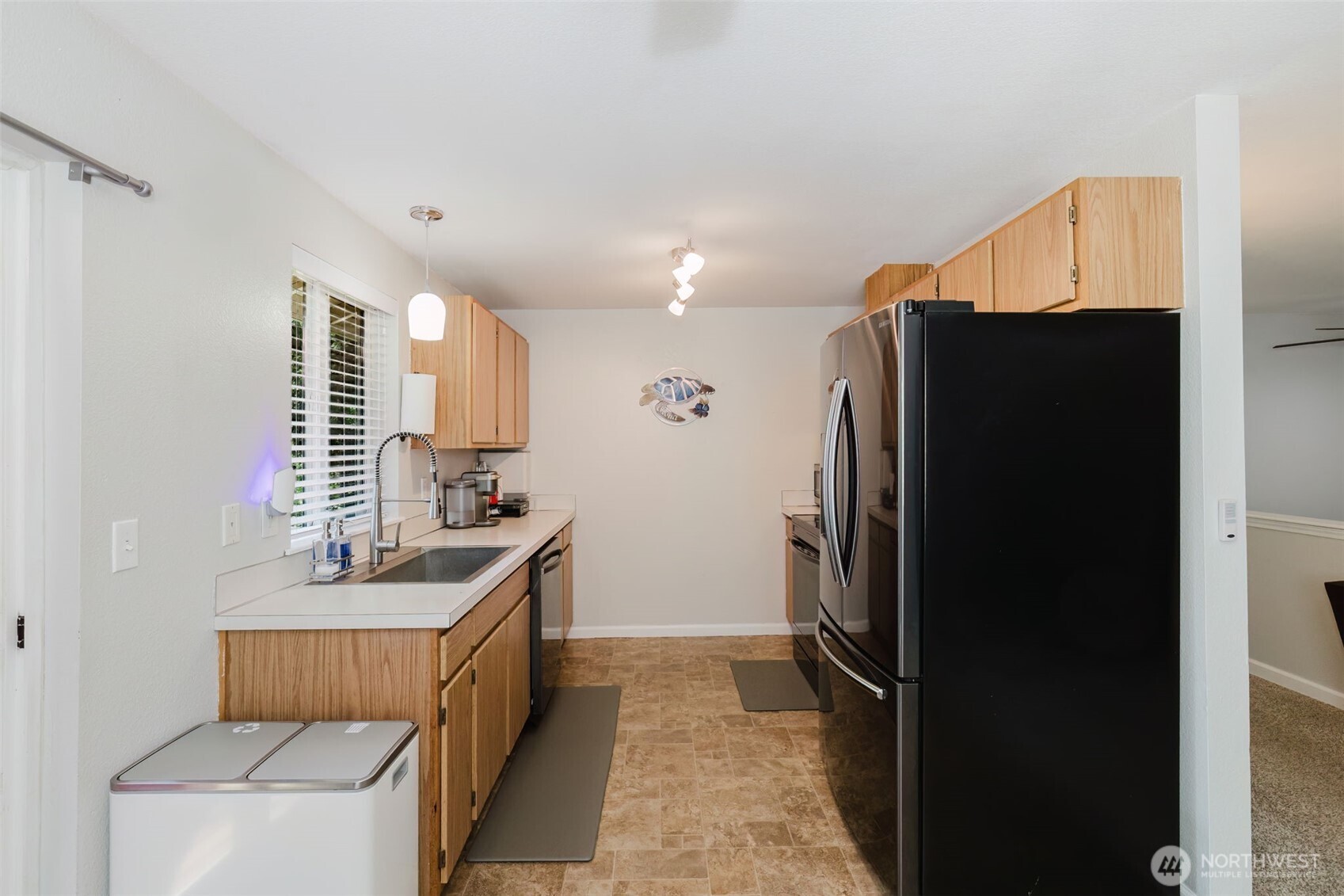 property viewer photo 6
