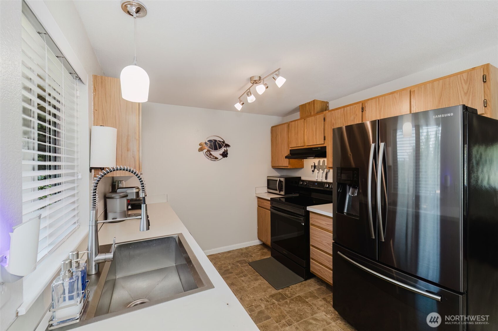 property viewer photo 8