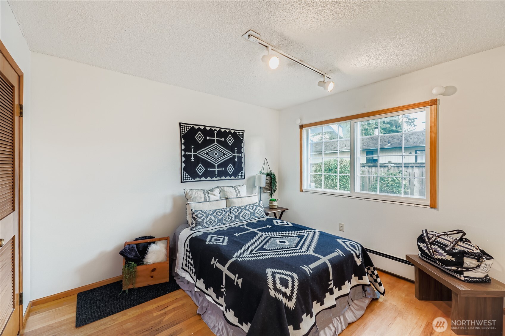property viewer photo 10