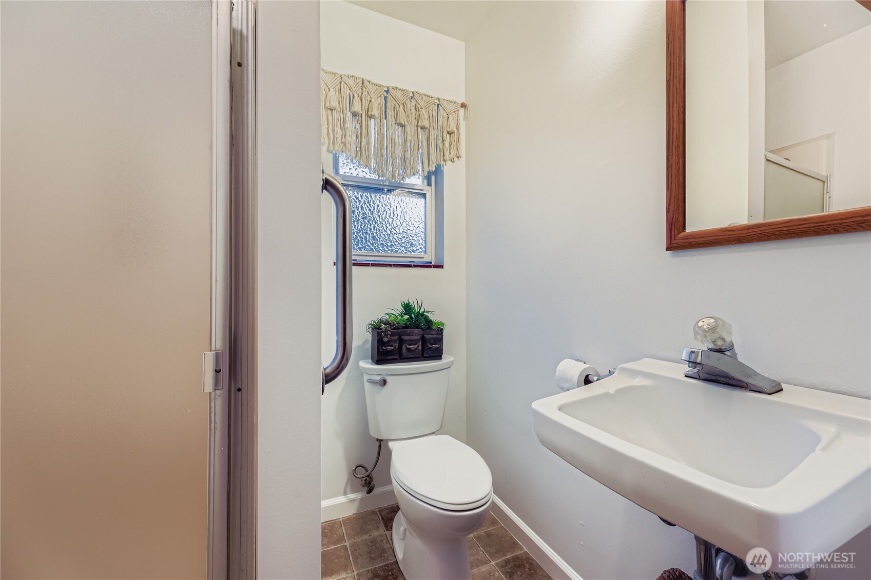 property viewer photo 12