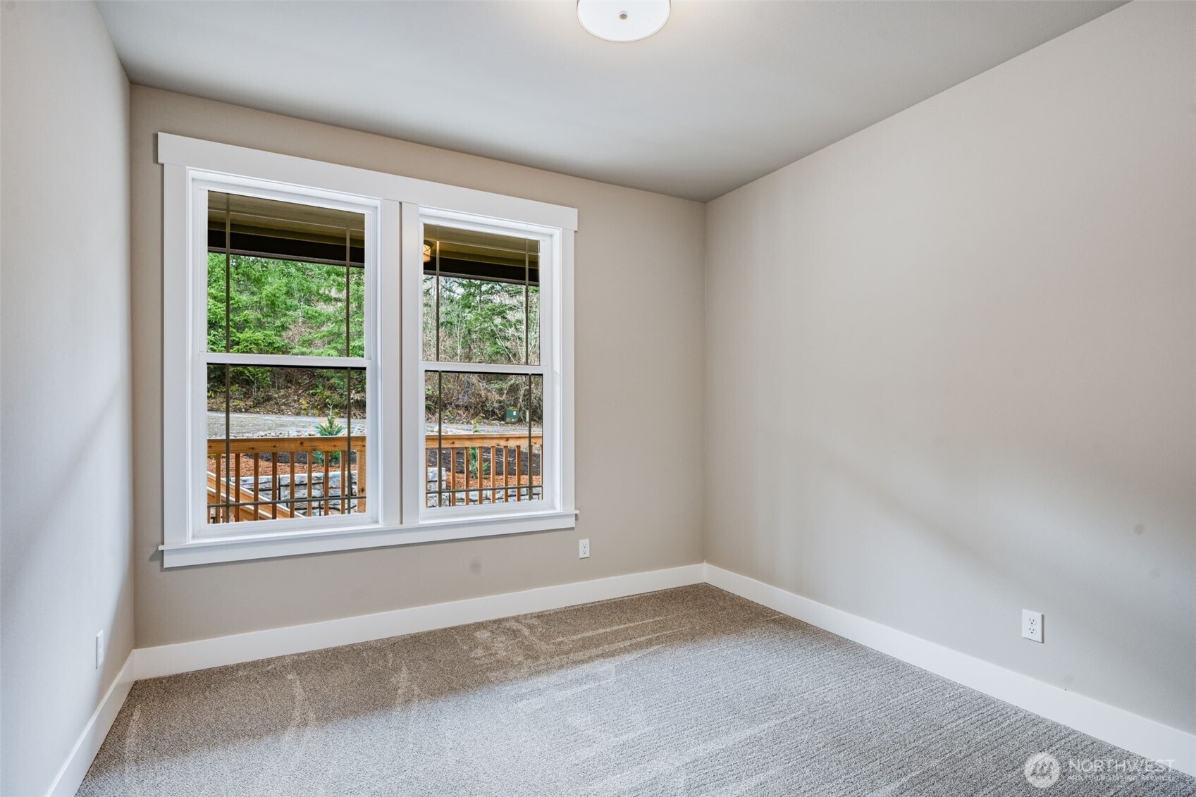 property viewer photo 15