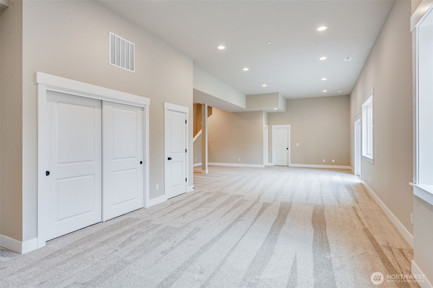property viewer photo 21