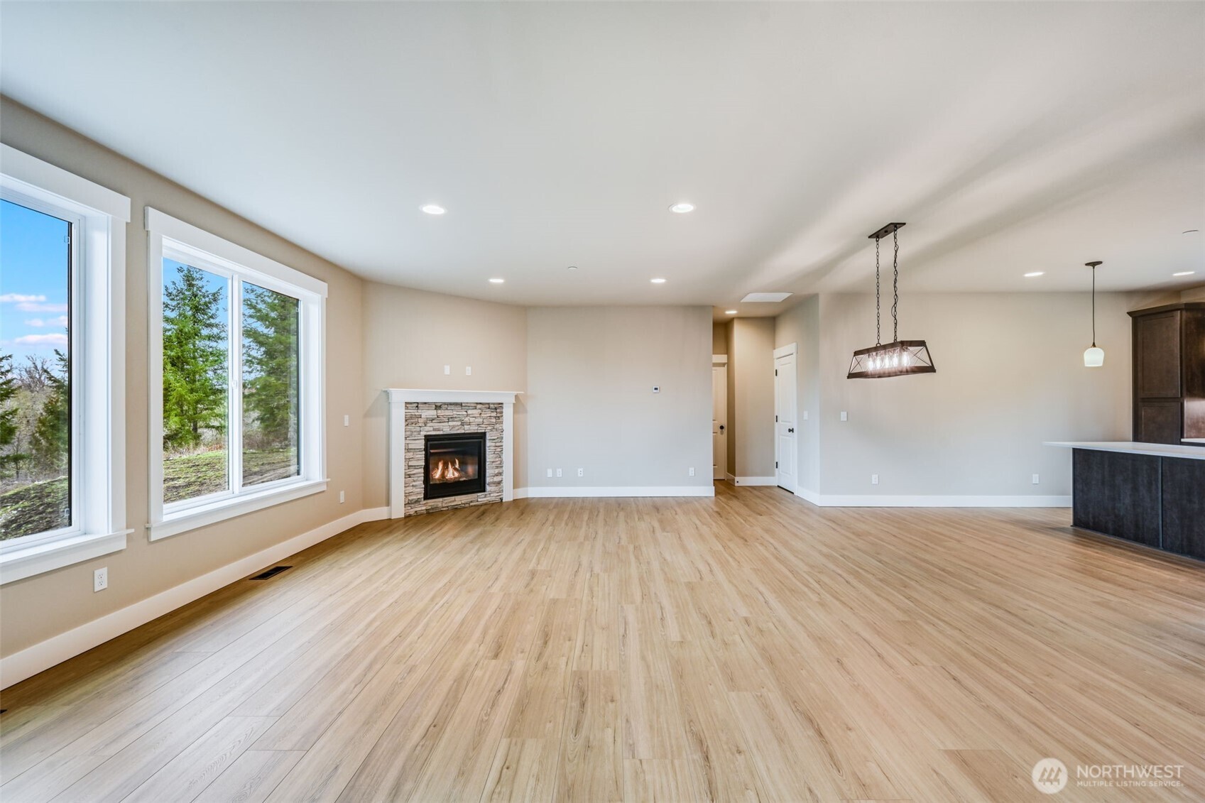 property viewer photo 5