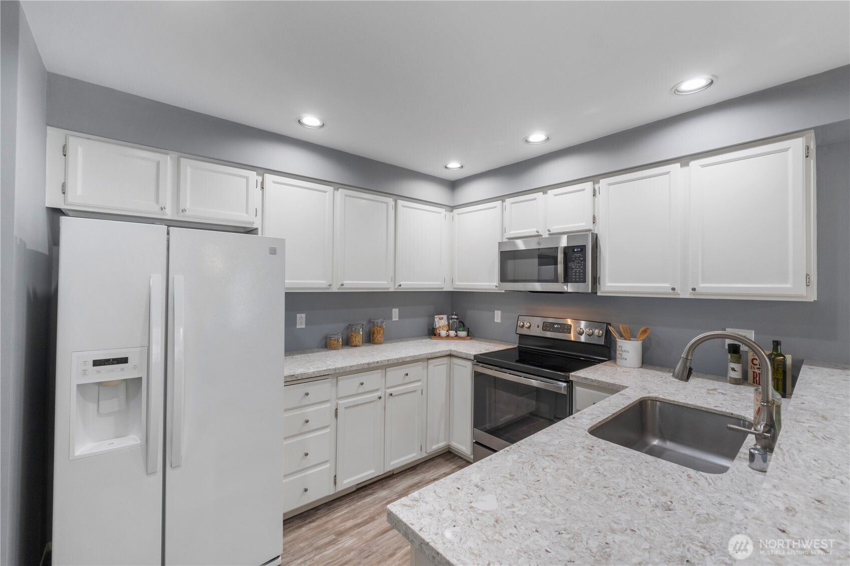 property viewer photo 10
