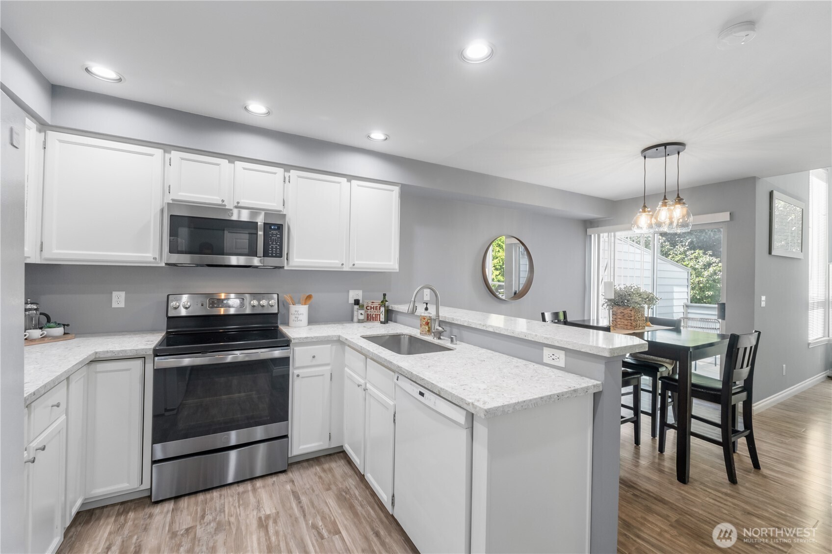 property viewer photo 11