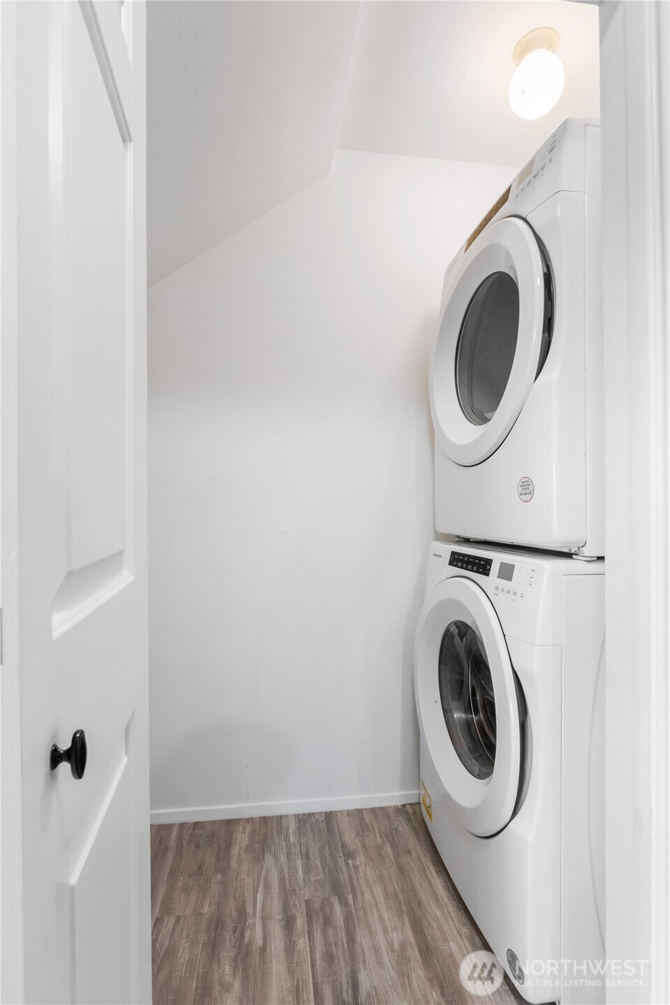 property viewer photo 16